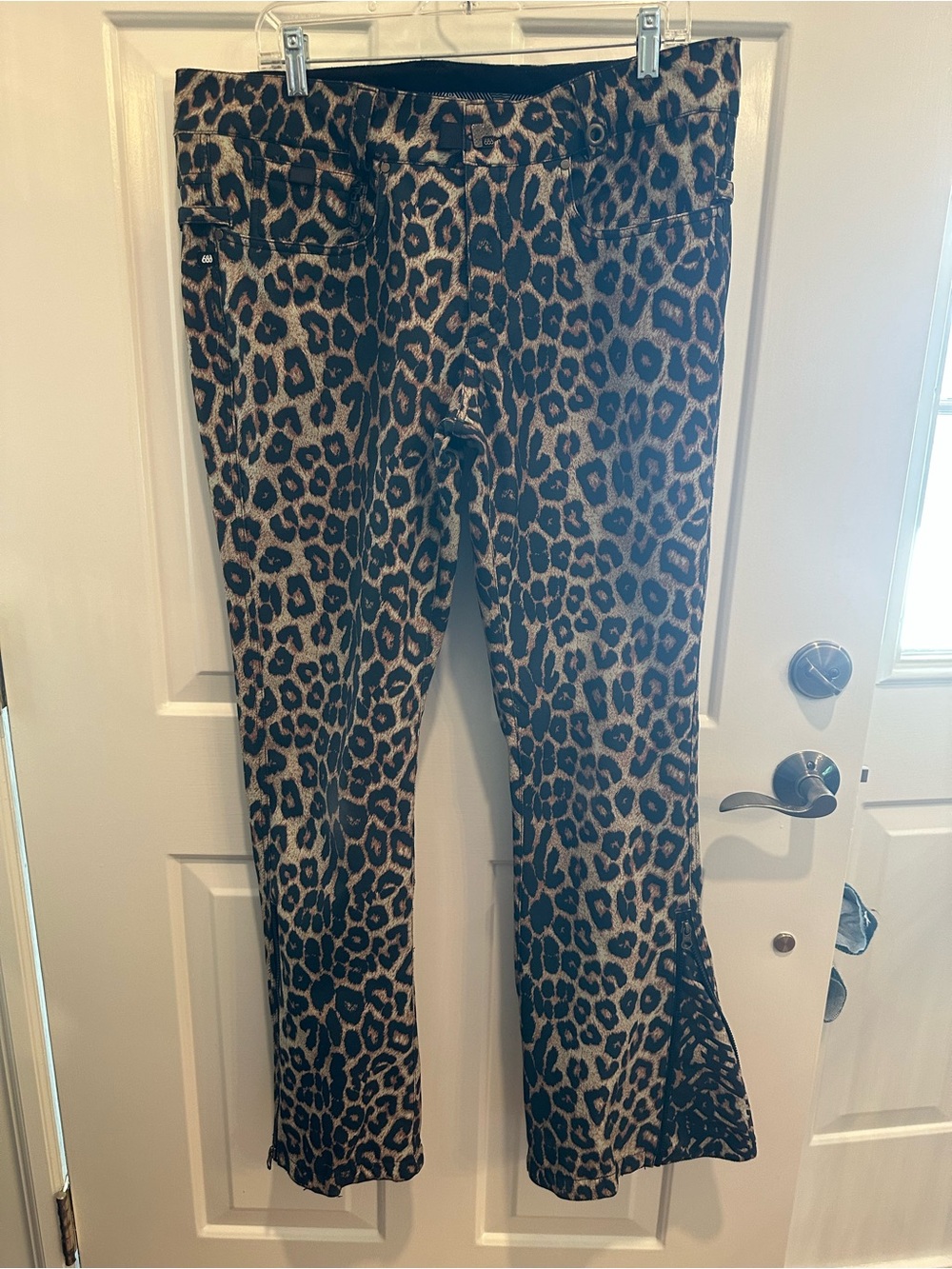 686 Women's Cheetah Tight Ski Pant Shell